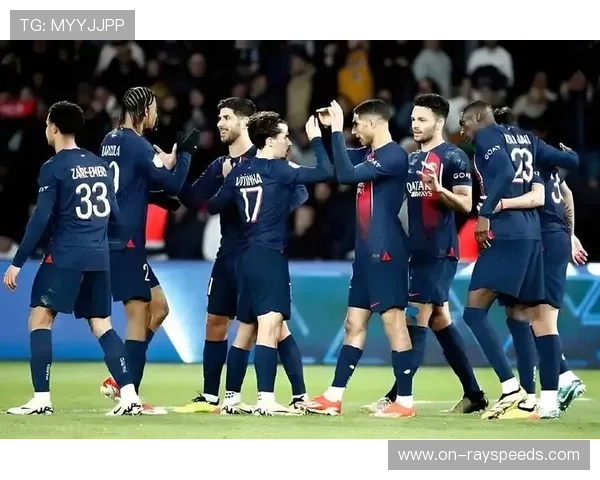 巴黎圣日耳曼携十连胜强势来袭，攻防两端碾压对手